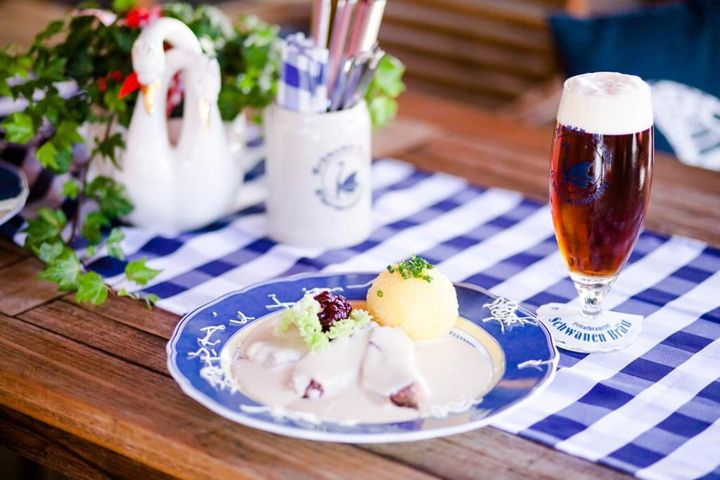 Hotel Brauereigasthof Schwanenbraeu エーバーマンシュタット エクステリア 写真