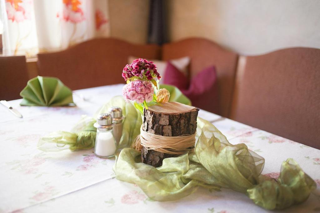 Hotel Brauereigasthof Schwanenbraeu エーバーマンシュタット エクステリア 写真