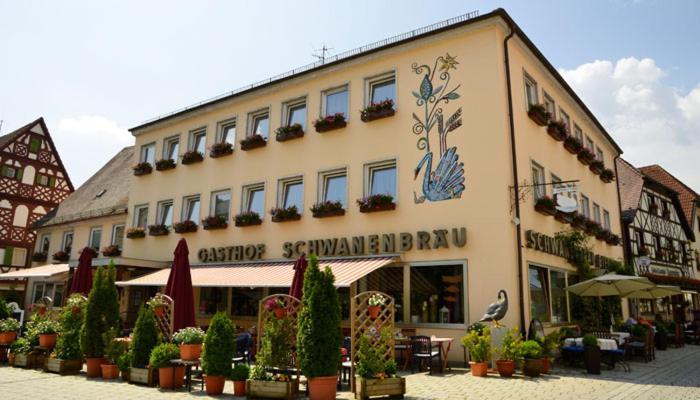 Hotel Brauereigasthof Schwanenbraeu エーバーマンシュタット エクステリア 写真